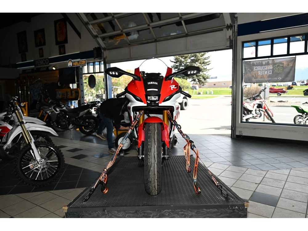 2026 Yamaha Yzf-r7 70th Anniversary Edition alt