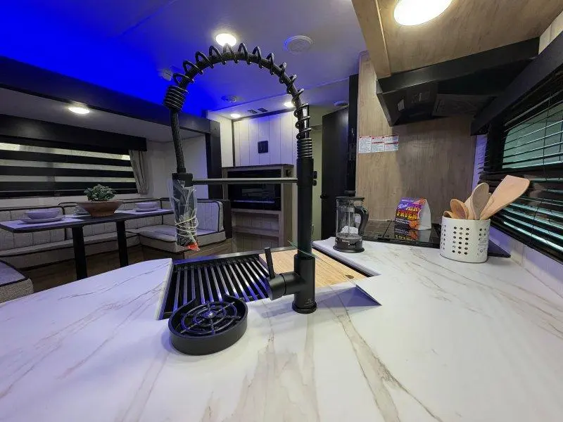 Cherokee Grey wolf 23MK 2026