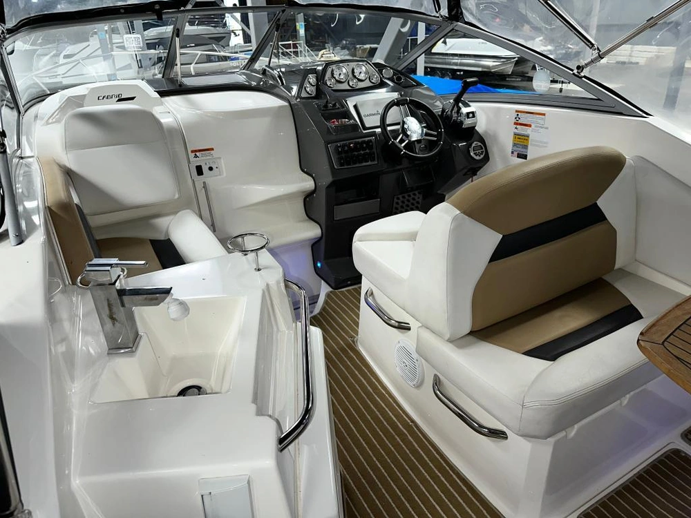 Larson Cabrio 265 2013 alt