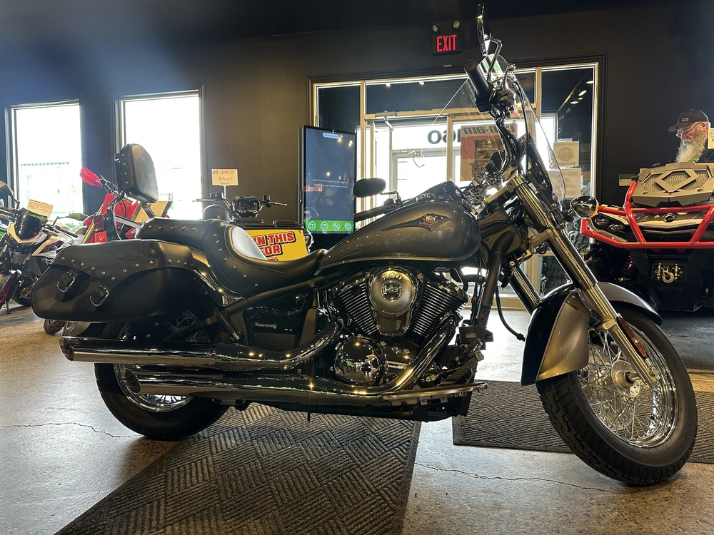 2026 Kawasaki Vulcan 900 Classic Lt alt