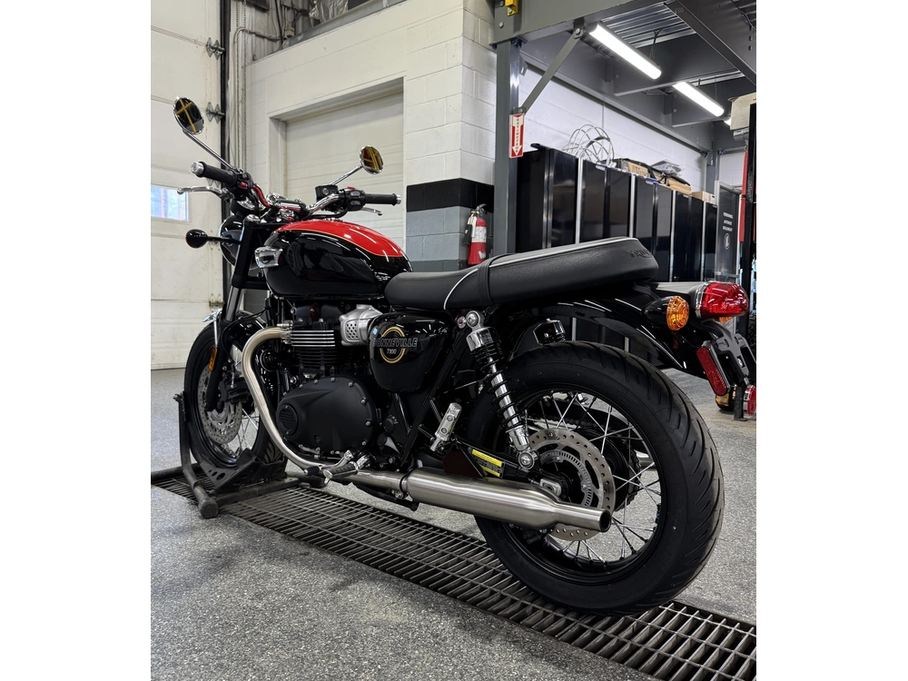 Triumph Bonneville T100 2026 alt