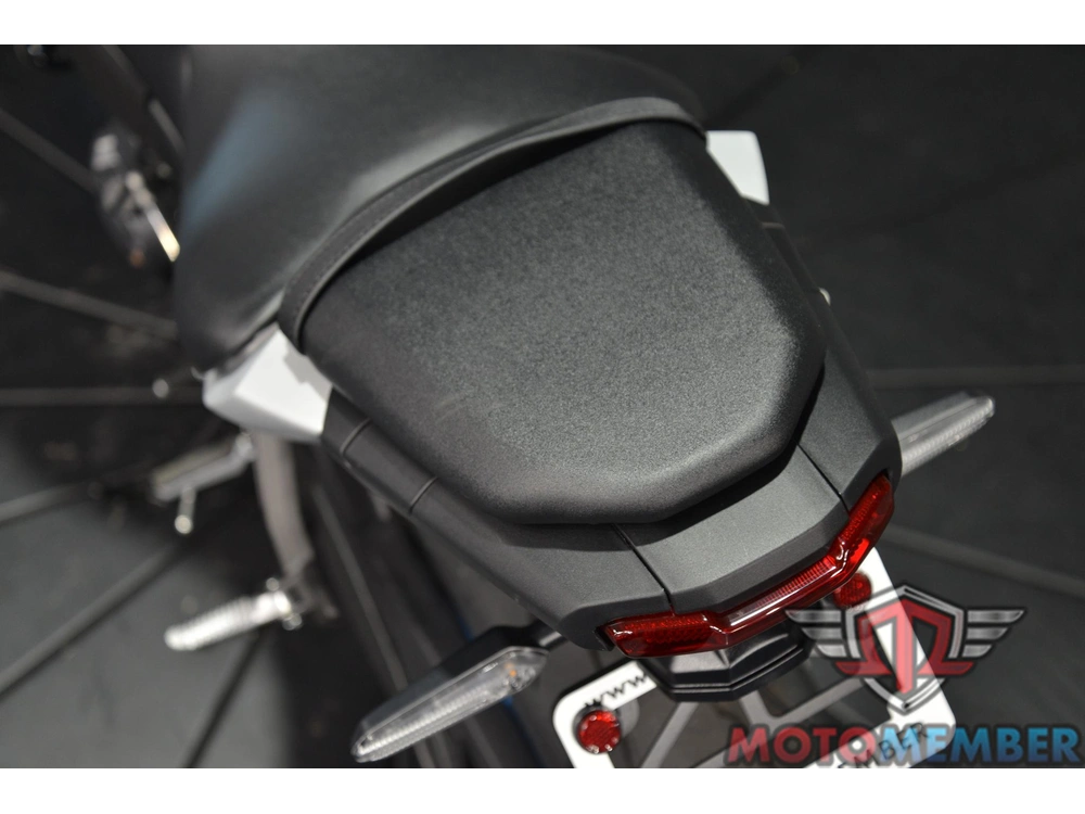 2025 Yamaha Mt-07 alt
