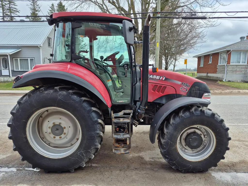 Case IH Farmall 115U 2017