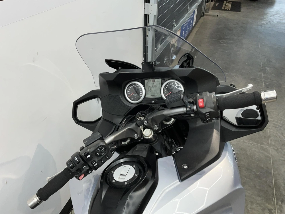 Triumph Trophy Se 2013 alt