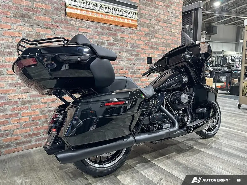 2026 Harley-Davidson Street Glide Limited thumbnail 5