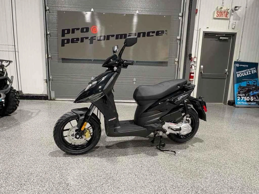 Piaggio Typhoon 50 2026 alt