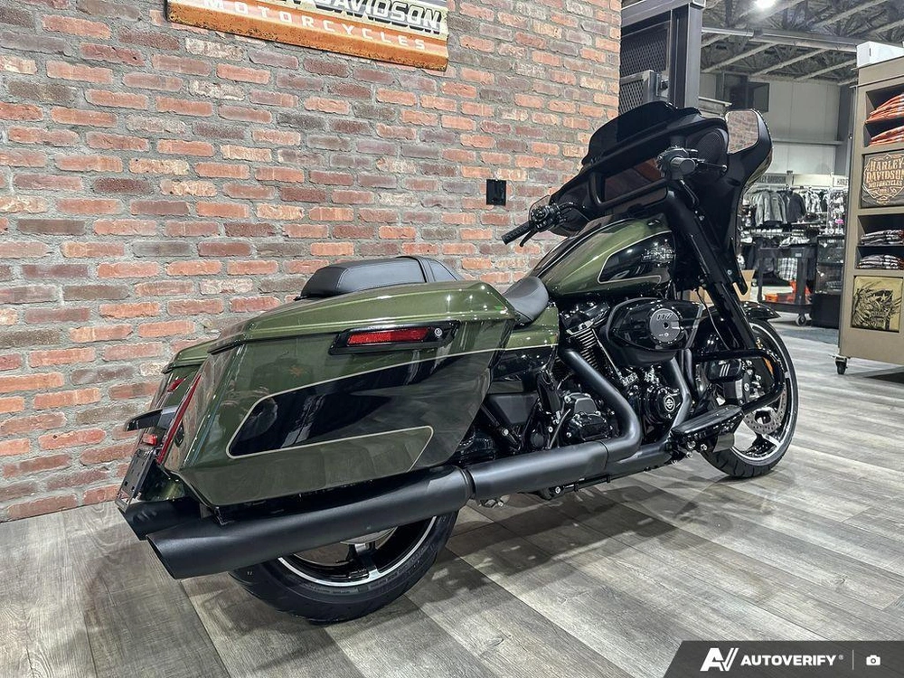 2026 Harley-davidson Street Glide alt
