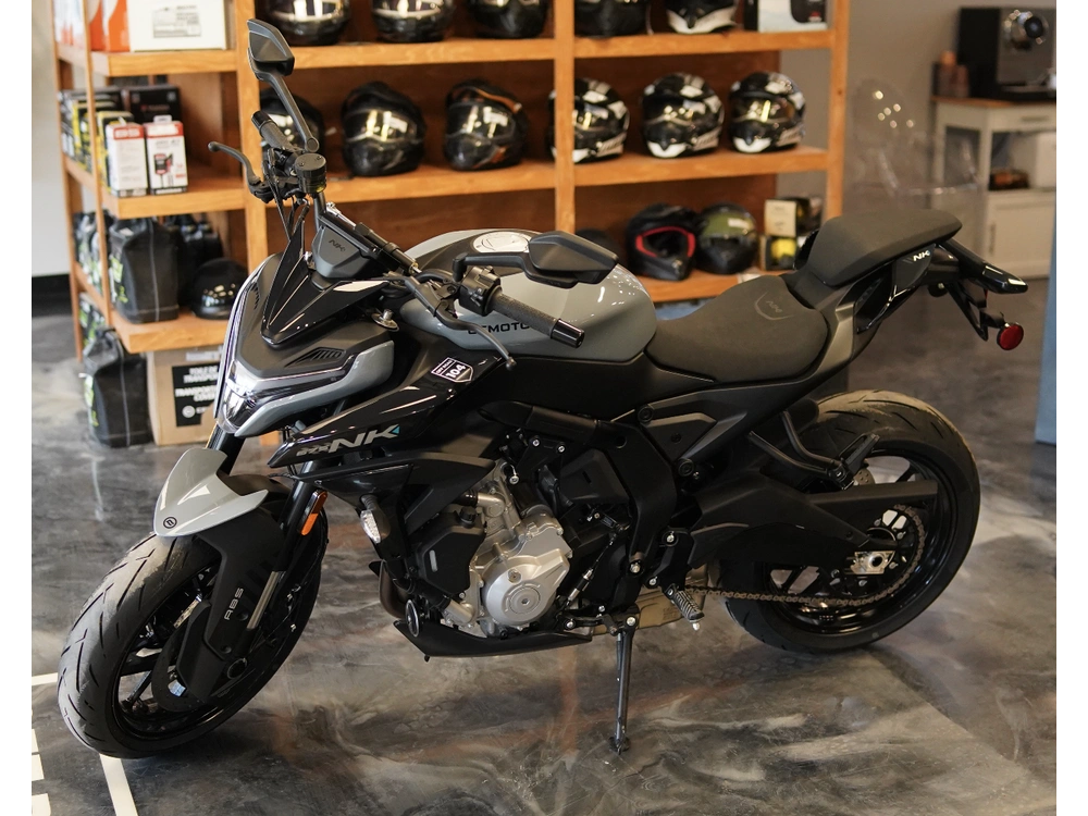Cfmoto 675 Nk 2026 alt
