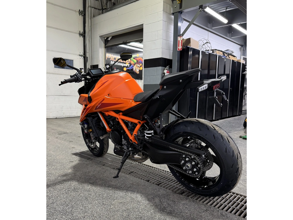 Ktm 1390 R Evo 2026 alt