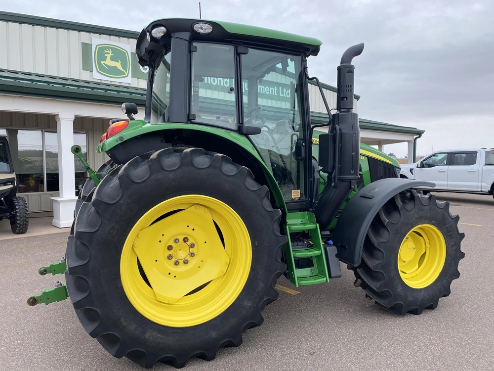 John Deere 6110m 2023 alt
