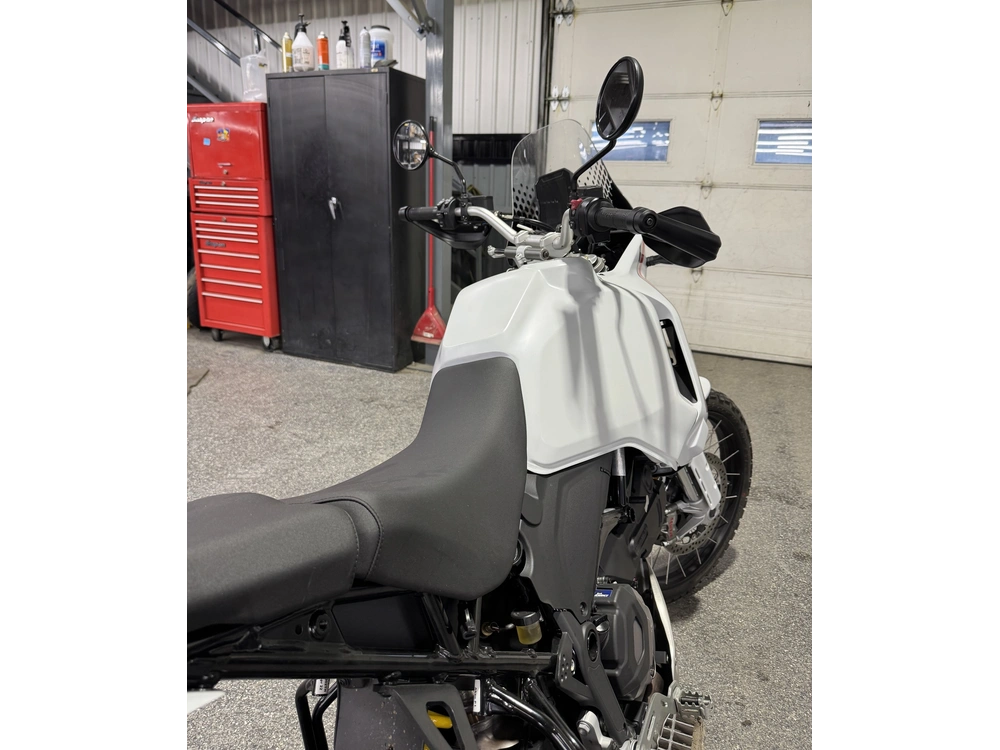2023 Ducati Desert X alt