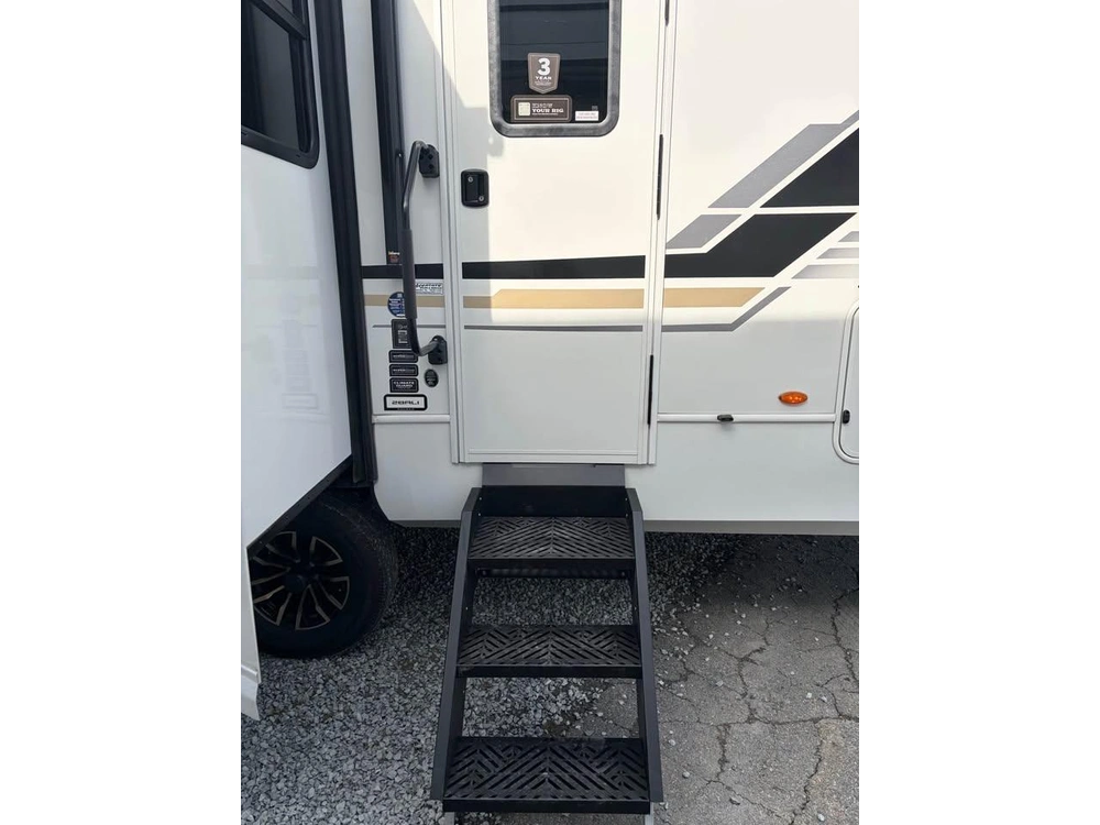 2026 Keystone Rv Cougar 28rli alt