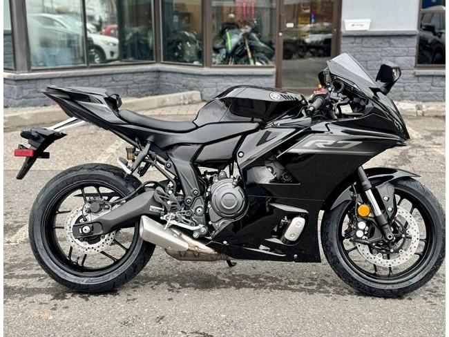 Yamaha Yzf-r7 2026 alt