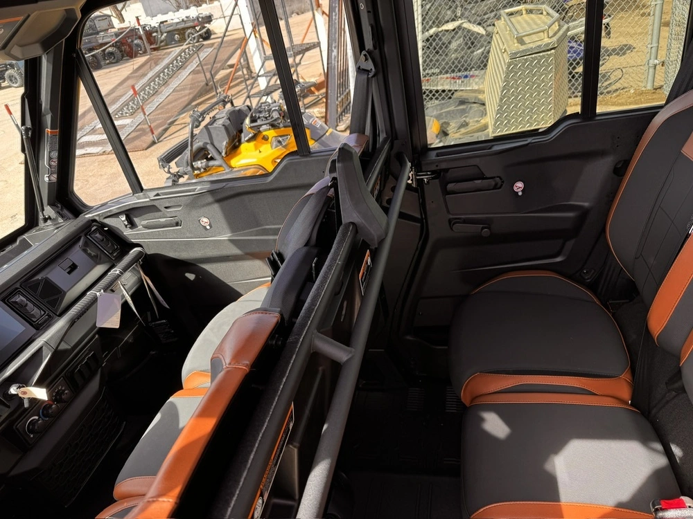 2026 Can-am 6lta Def Max Texcab 65 Hd11 Bk Hb 26 alt