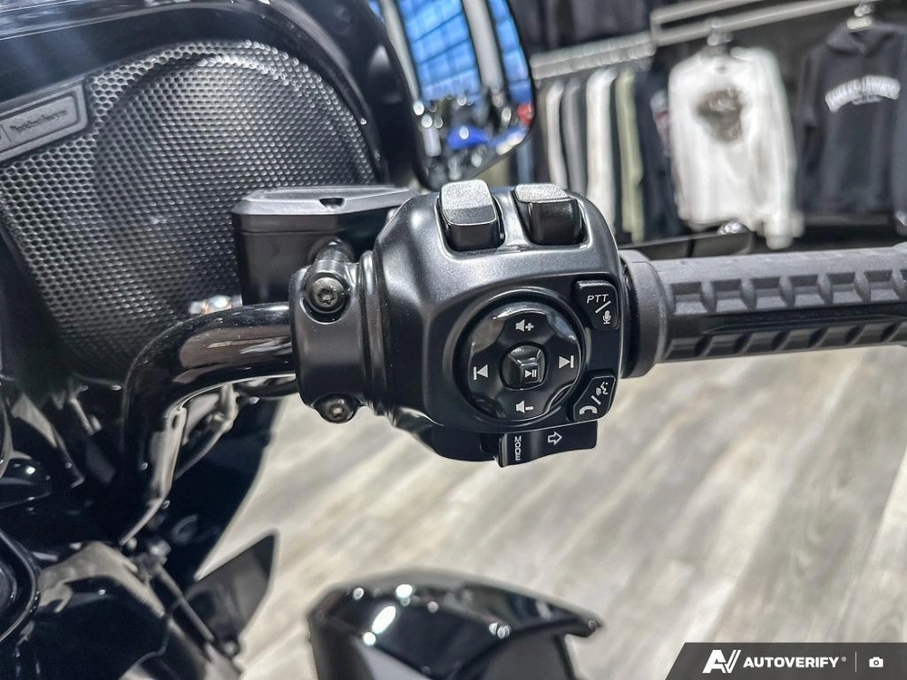 2026 Harley-davidson Street Glide Limited alt