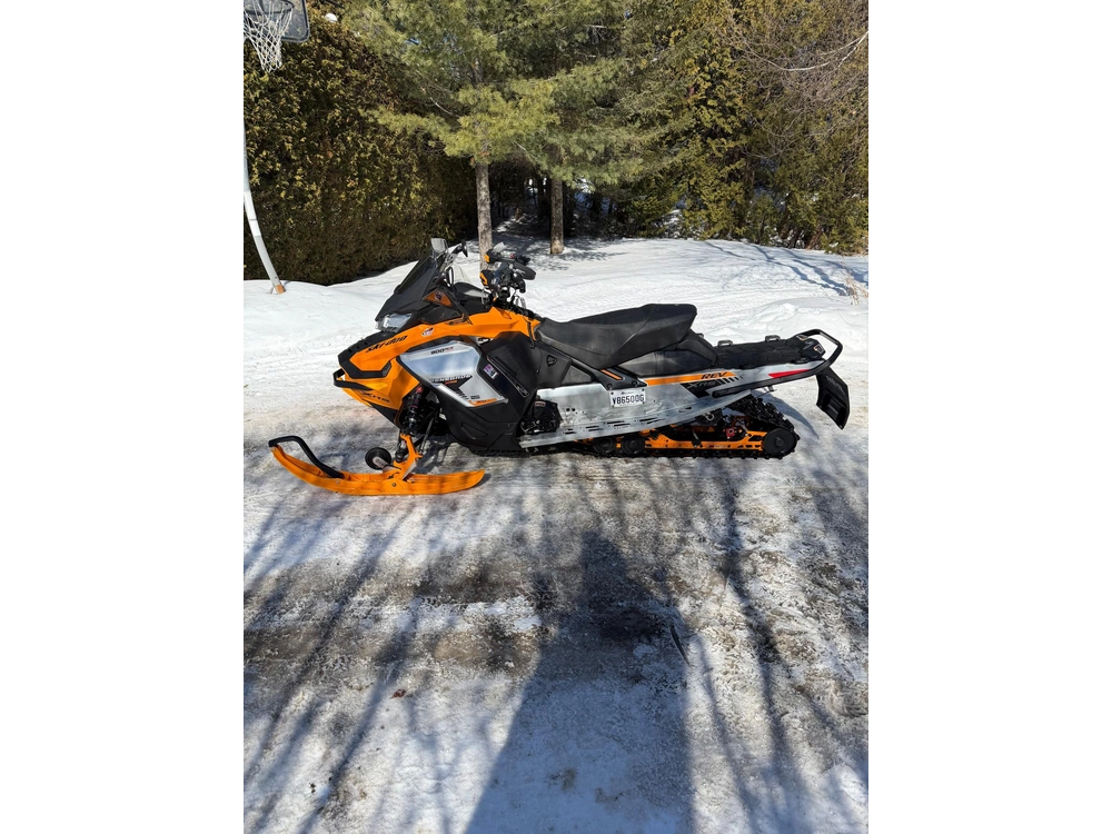Ski-doo Renegade Xrs 900 Turbo 150 2019