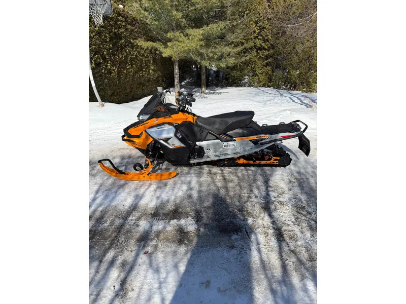 Ski-Doo renegade xrs 900 turbo 150 2019