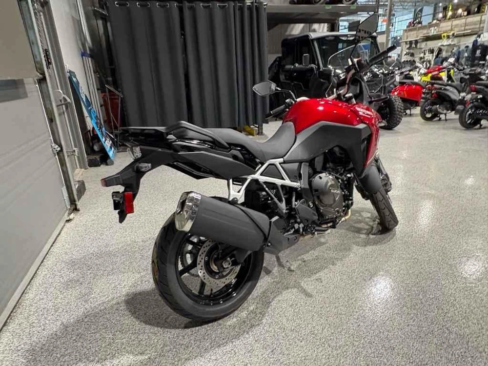 Suzuki V-strom 800 2025 alt
