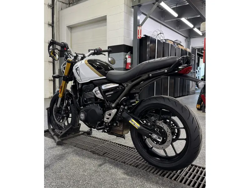 2026 Triumph SPEED 400 BLANC