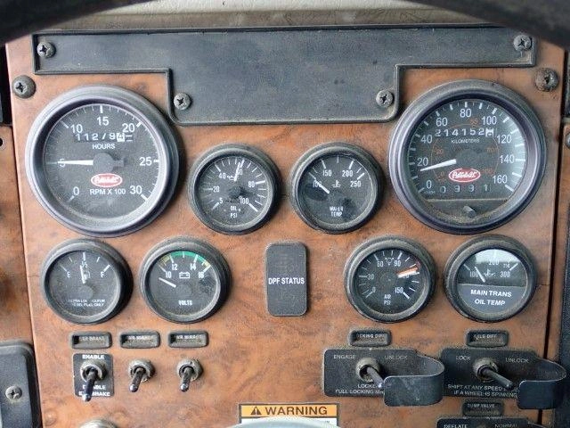 Peterbilt 340 2009