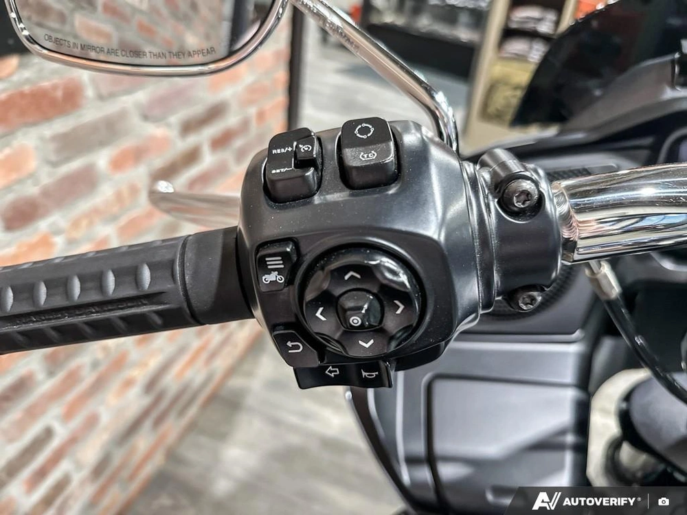 2026 Harley-davidson Road Glide alt