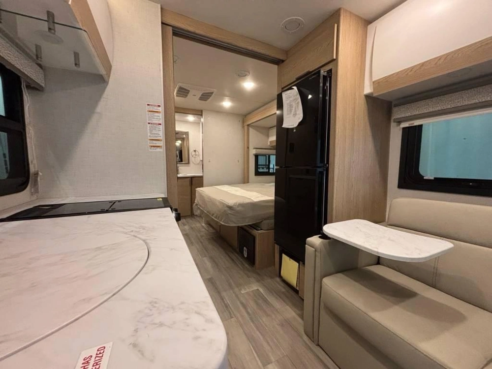 Thor Compass 24jg Awd 2027 alt