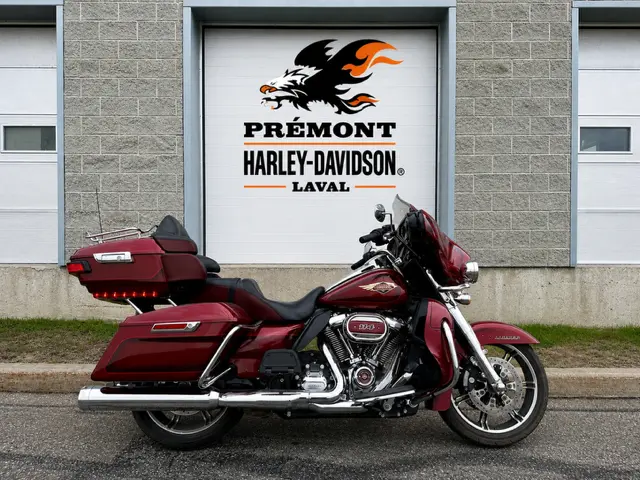 2023 Harley-Davidson ELECTRA GLIDE ULTRA LIMITED FLHTK thumbnail 2