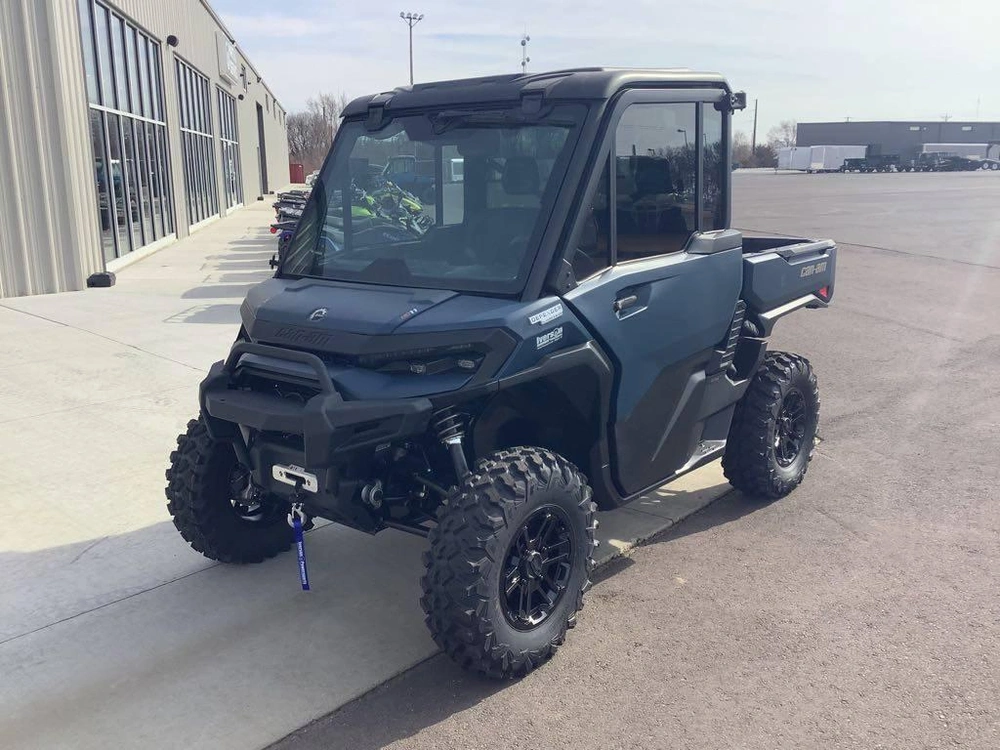 2026 Can-am Defender Limited Hd11 alt