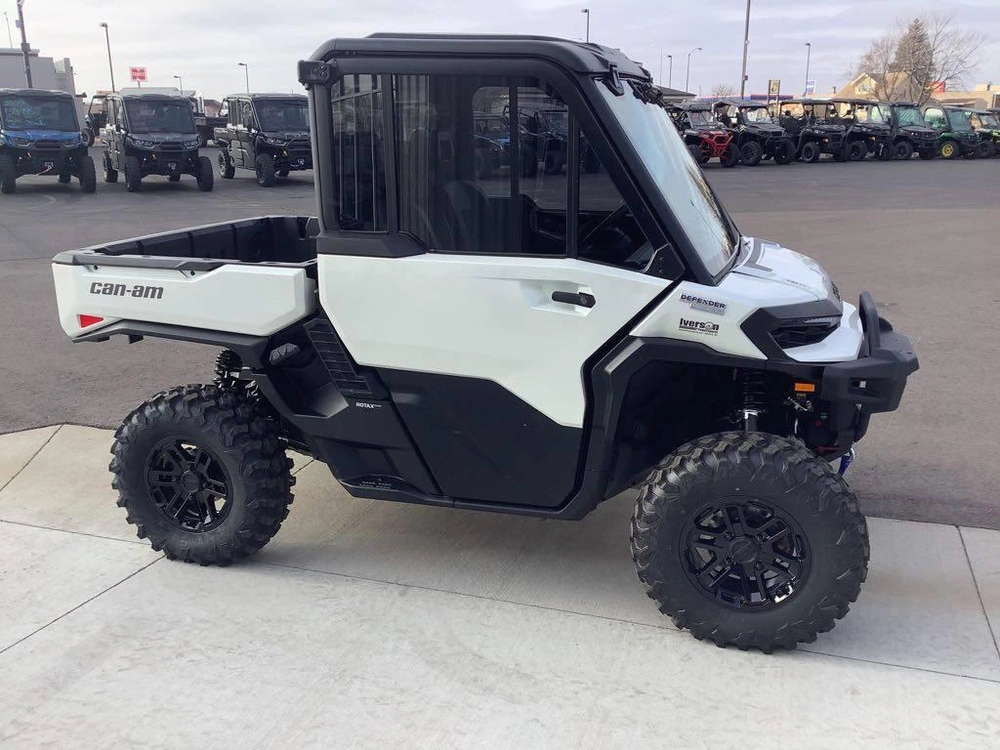 2026 Can-am Defender Limited Hd11 alt