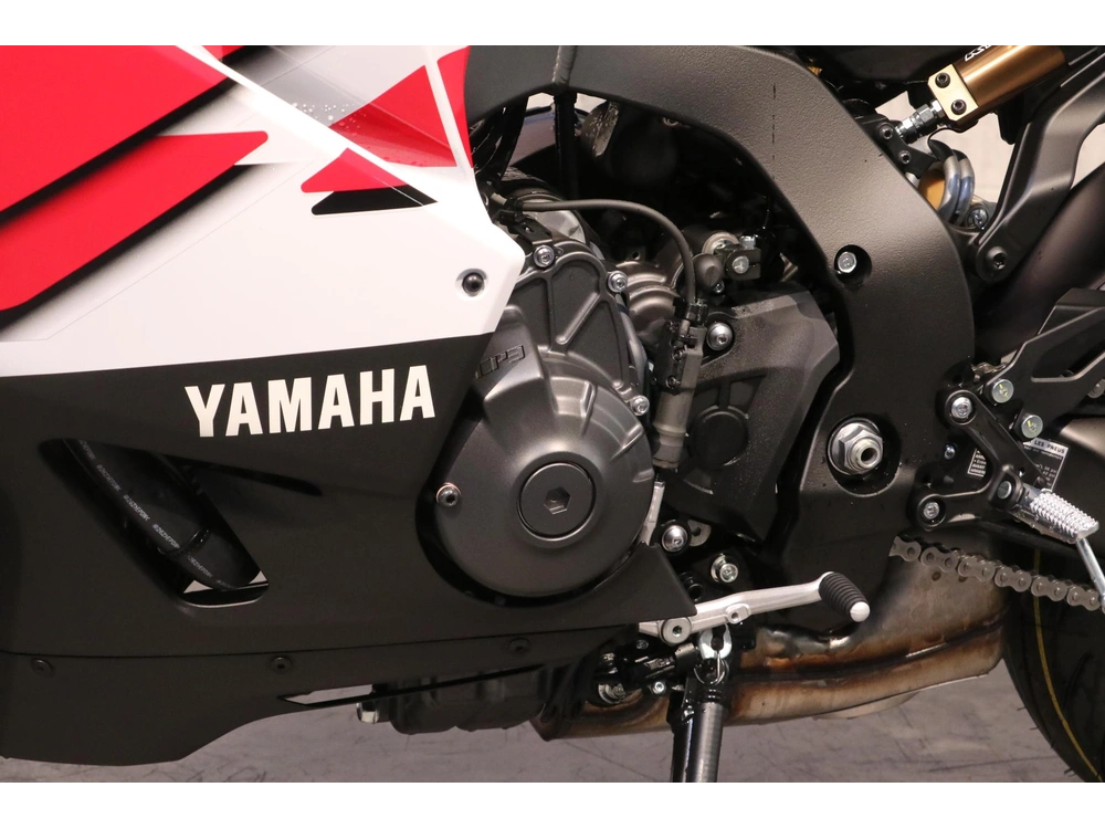 Yamaha Yzf-r9 70e Anniversaire 2026 alt