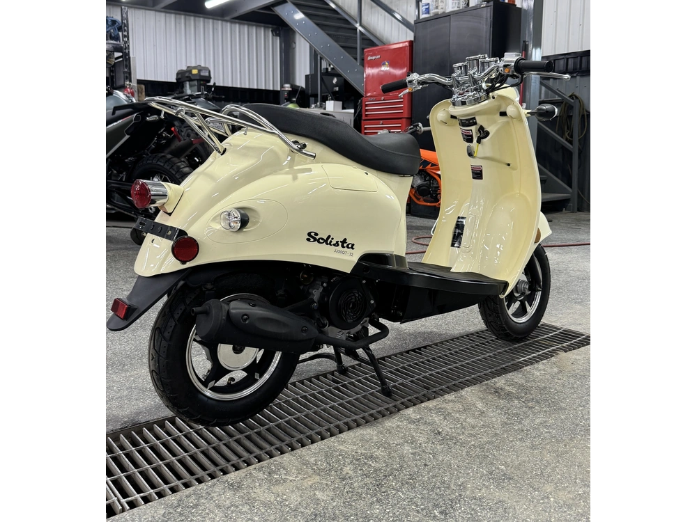 2022 Scootterre Solista alt