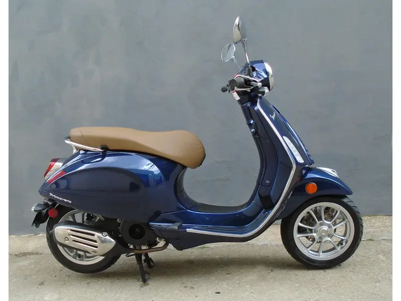 2022 Vespa primavera 150 thumbnail 2