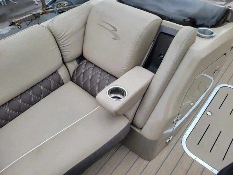 2019 Bennington Marine R 23 Fastback 3 Tubes / Vf150 alt