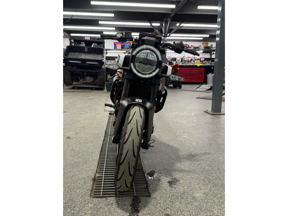 Husqvarna Vitpilen 401 B.d. 2024 alt