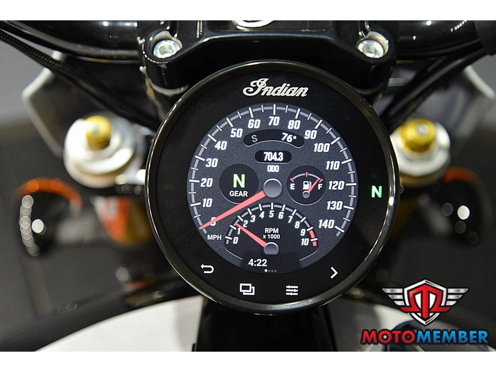 2025 Indian Motorcycle 101 Scout Ghost White Metallic With Graphics alt