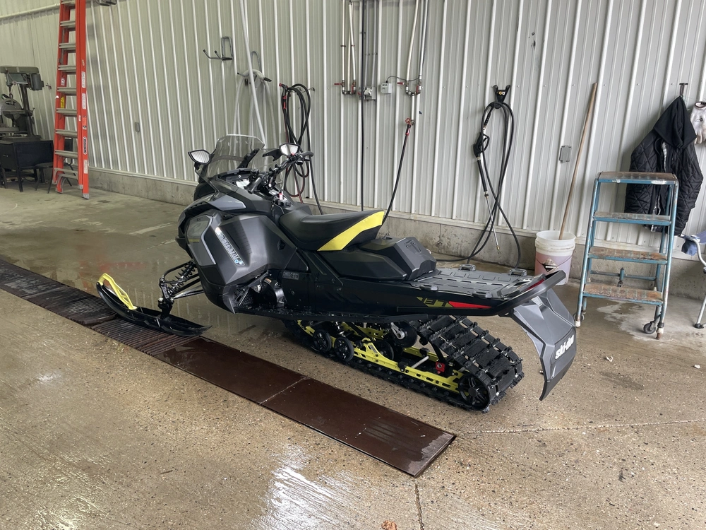 Ski-doo Renegade Adrenaline 900 Ace 2026 alt