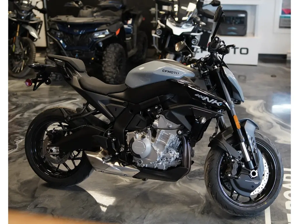 Cfmoto 675 Nk 2026 alt