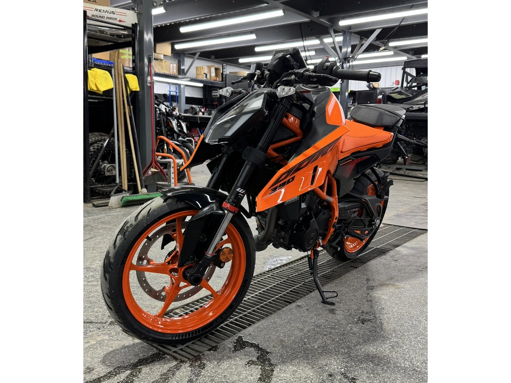 2024 Ktm 390 Duke alt