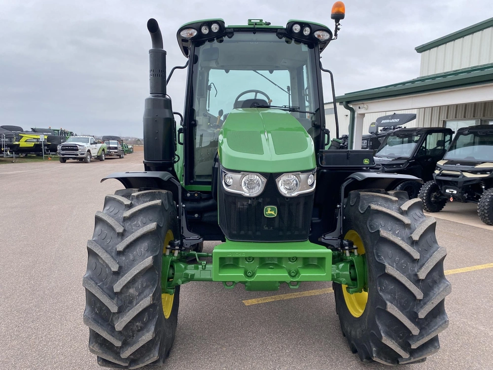 John Deere 6110m 2023 alt