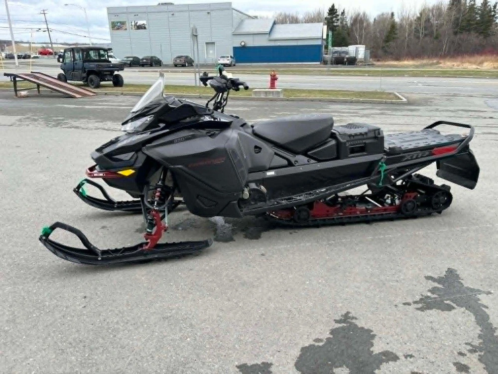 Ski-doo Expedition Xtreme 850 Used 2023 alt