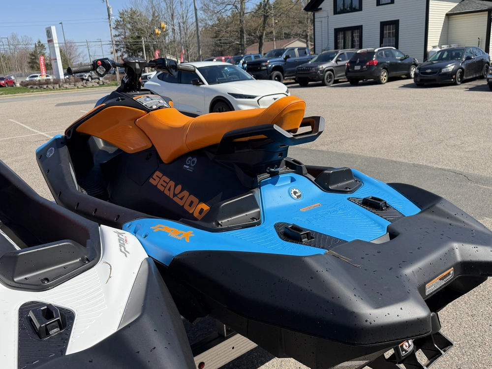 2026 Brp Spark Trixx For 3 90 Hp (canada) alt