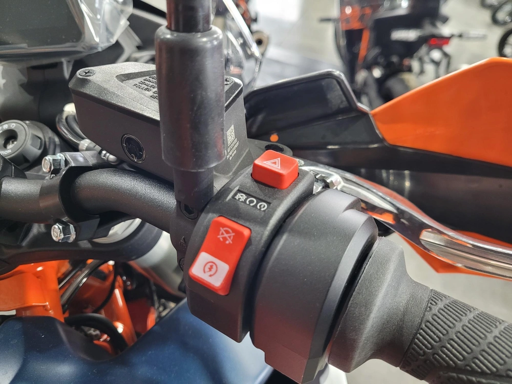 Ktm 890 Adventure R *à Partir De 3.99% 2026 alt