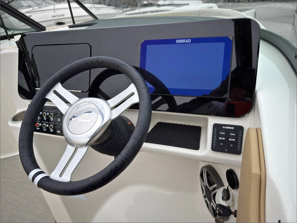 2026 Sea Ray Sdx 230 alt