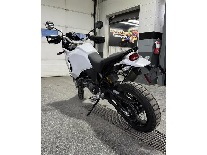 2023 Ducati DESERT X thumbnail 4