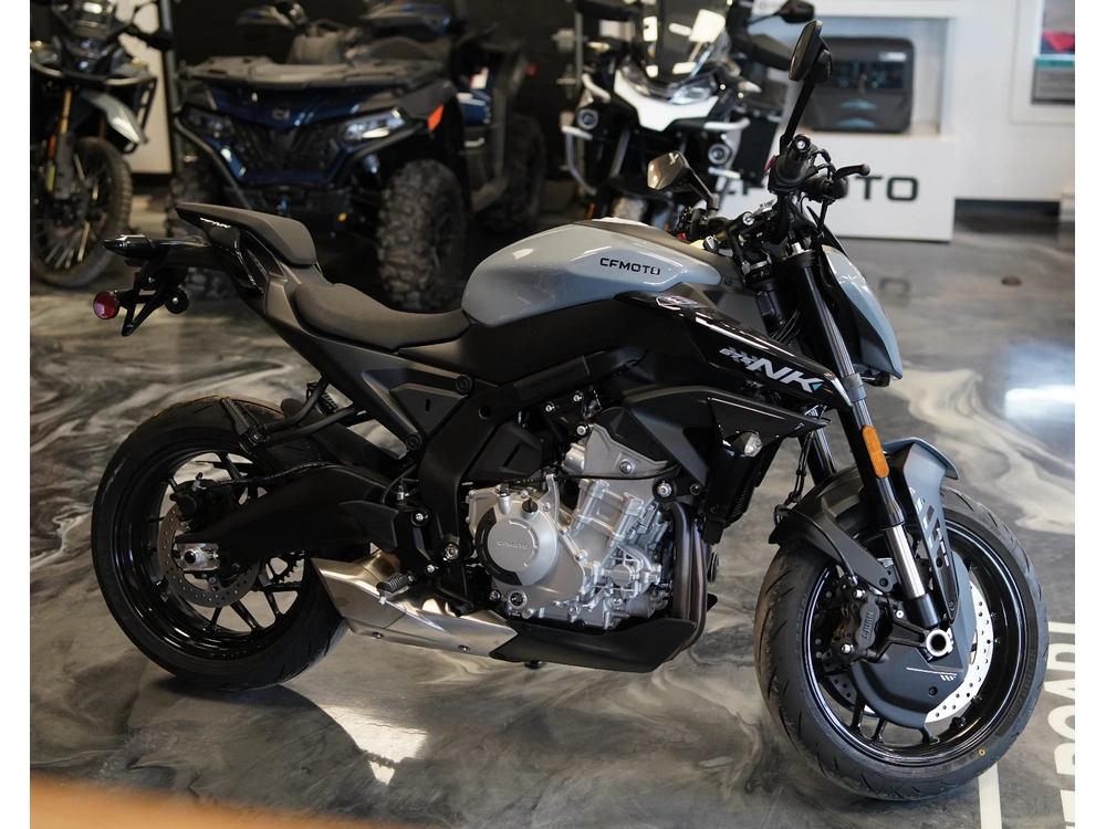 Cfmoto 675 Nk 2026 alt