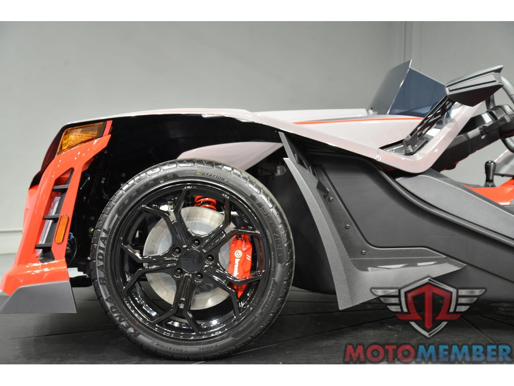 2026 Slingshot R Manual alt