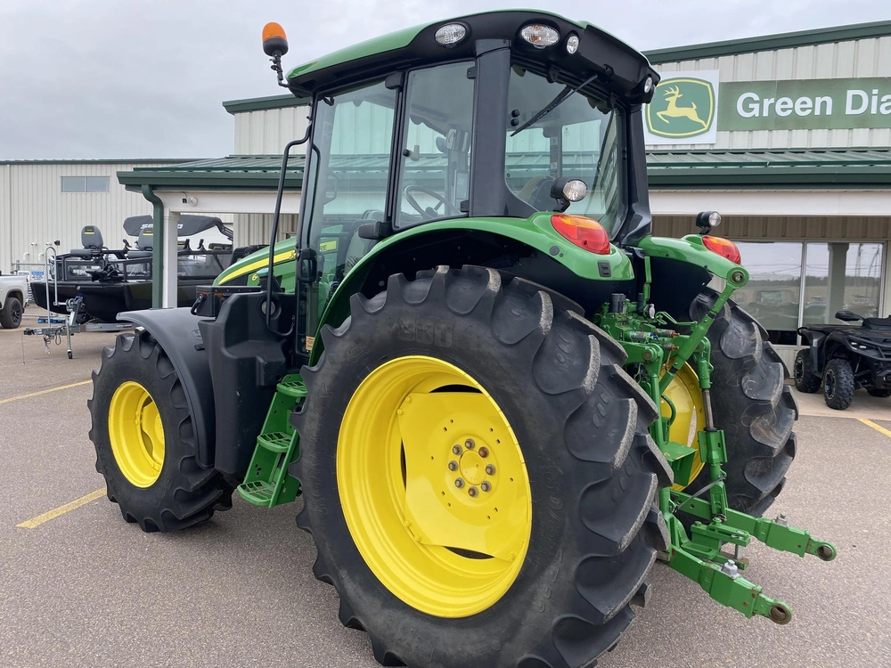 John Deere 6110m 2023 alt