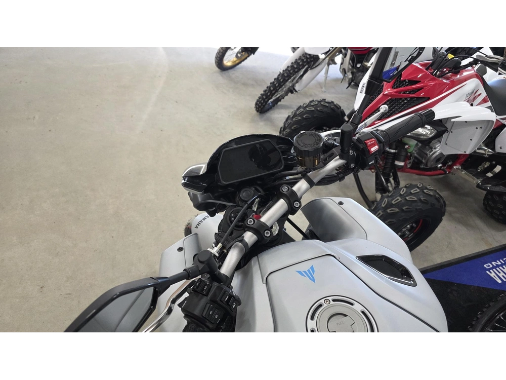 2026 Yamaha Mt-10 alt