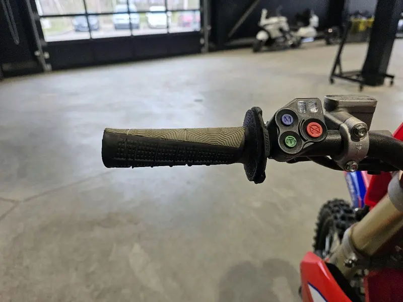 2022 Honda CRF450R thumbnail 9