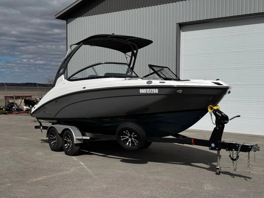 2022 Yamaha 212se alt